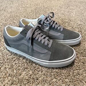 Vans Old Skool in gray and charcoal